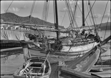 Saronic Islands, Poros. Siphnian pot merchant