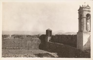 Chalcis, fortifications