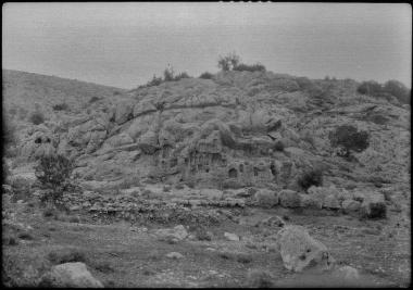 Sacred Way.  Sanctuary of Aphrodite