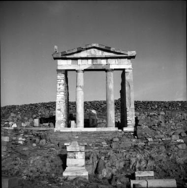 Temple of Isis façade