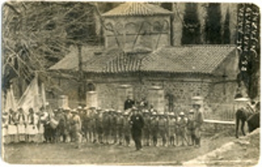 Φουστανελοφόροι και Πρόσκοποι στην Αγία Λαύρα  στις 25 Μαρτίου 1929