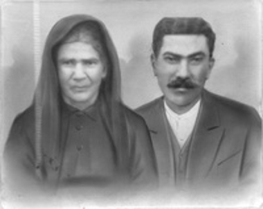 Φωτογραφία σκίτσο του Παναγιωτόπουλου Ιωάννη με την σύζυγό του, ο οποίος εκτελέσθηκε στις 13/12/1943.