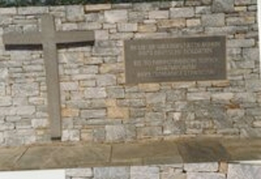 Γερμανικό Στρατιωτικό Νεκροταφείο Διονύσου - Ραπεντόζης
