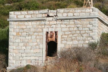 Φάρος Λιμένι