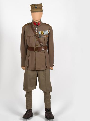 Military uniform of Athanasios Souliotis-Nikolaidis