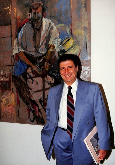 Harry Klynn at the opening of the exhibition 