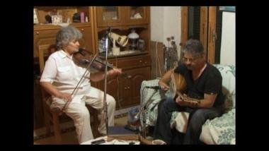 Ikaria Island (Stavlos), 2008: Sosa Plakida playing 