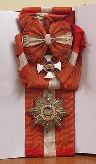 Foreign medal (Grand Cross with Star) Italian with miniature. (G. Kondylis)