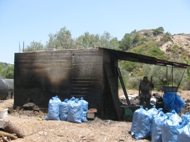 CHARCOAL FURNACE - CHARCOAL PRODUCTION