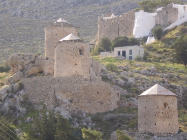 ΜΥΛΟΙ ΧΡΥΣΟΧΕΡΙΑΣ- ΑΛΕΣΗ ΣΙΤΗΡΩΝ ΜΕ ΤΗ ΧΡΗΣΗ ΑΙΟΛΙΚΗΣ ΕΝΕΡΓΕΙΑΣ