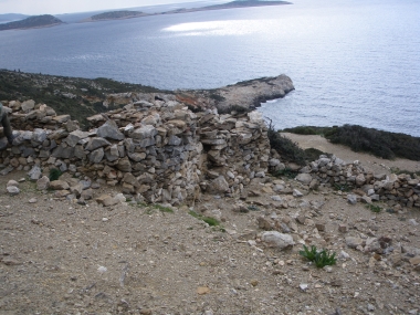 ΜΑΝΤΡΑ- ΣΤΑΒΛΙΣΜΑ ΖΩΩΝ