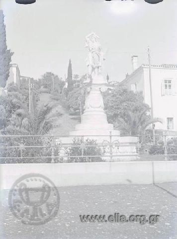 Athanasios Diakos monument
