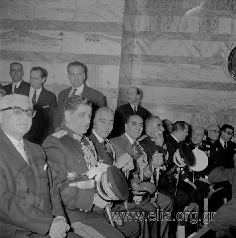 November 8. Swearing-in of the new Papandreou government.