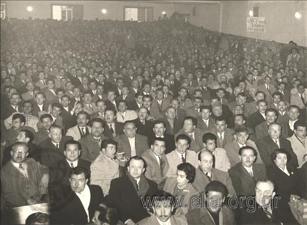 Crowd at a speech by Spyros Markezinis.