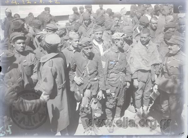 Ανταλλαγή αιχμαλώτων: άφιξη Ελλήνων στρατιωτών στο λοιμοκαθαρτήριο του Αγίου Γεωργίου.