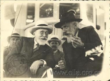 Eleftherios Venizelos talking with Apostolos Doxiadis, P.I.P.P. President