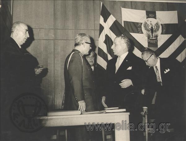 Regent G. Zoïtakis at the unveiling of a bust