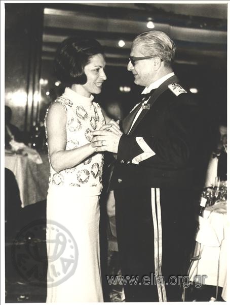 Regent G. Zoïtakis dancing at an official function