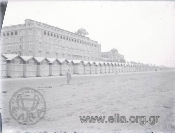 Εκδρομή Ιταλίας, 7-18 Απριλίου 1928, 287η εκδρομή Οδοιπορικού συλλόγου. Στην παραλία.