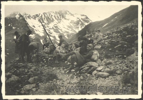 Stefanos G. Streit with a group of climbers on the Scaletta Pass.