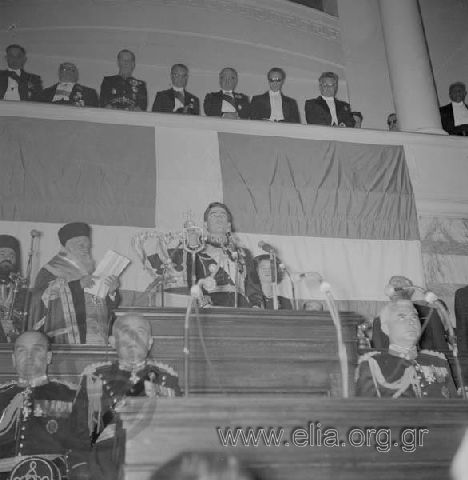 Swearing - in of Konstantinos Karamanlis in the Parliament.