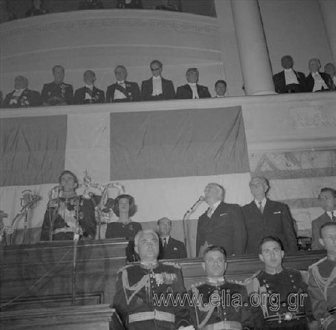 Swearing - in of Konstantinos Karamanlis in the Parliament.