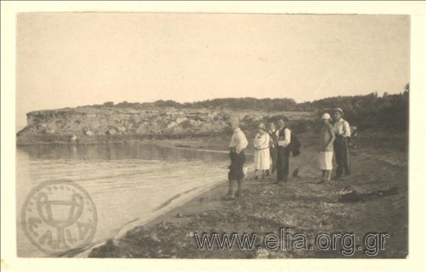 Η Ίρις με συντροφιά σε παραλία της Λούτσας