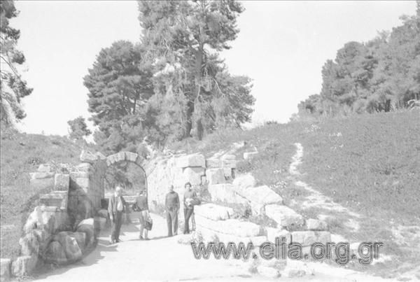 Ναύπλιο-Ολυμπία 25-28/3/65. Λουτράκι-Αγ. Πατάπιος 1965.