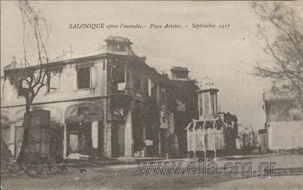 Salonique apres l incendie.- Place Aristos.- Septembre 1917