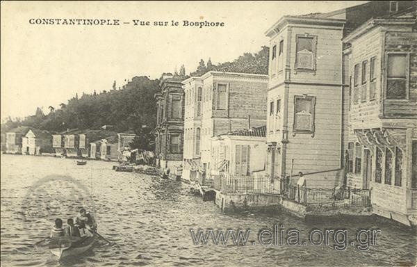 Constantinople - Vue sur le Bosphore.