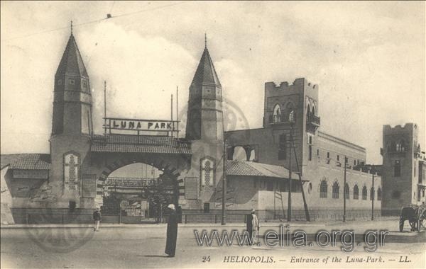 Heliopolis. - Entrance of the Luna-Park.