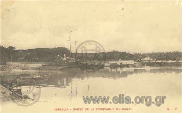 Ismailia - Darse de la Compagnie du Canal.