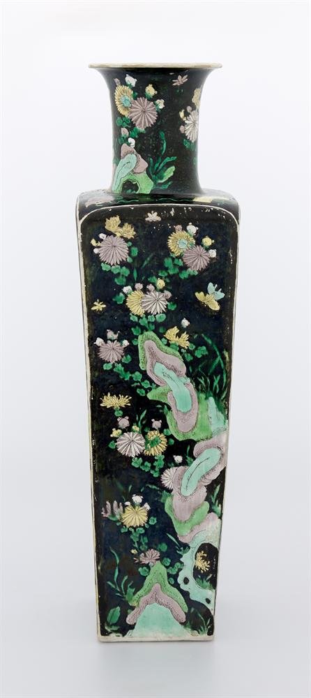 Vase, porcelain with famille verte enamels