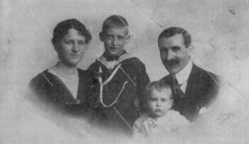 Οικογένεια καπνεμπόρου Ι. Νίκου από το Νυμφαίο, Σουηδία δεκαετία '20