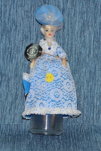 Noble lady doll