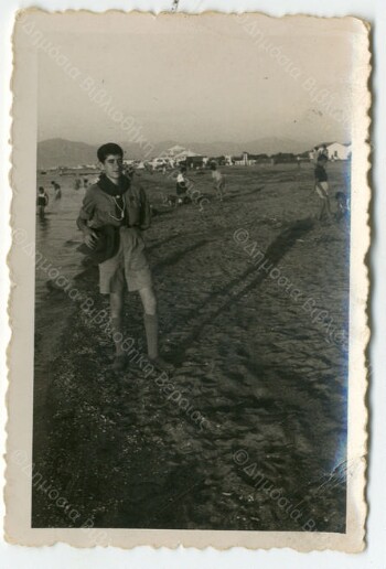 Stavros Teneketzidis in Baxe Tsifliki of Thessaloniki