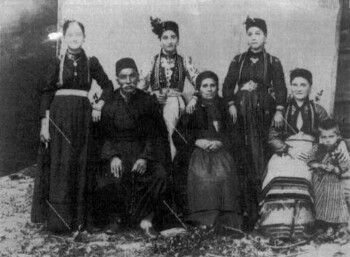 Οικογένεια Καραγίτση, Κλεισούρα 1890