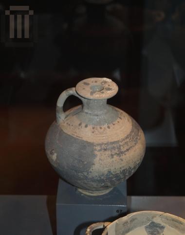 Lekythos with painted decoration