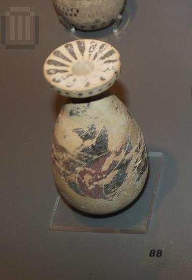 Corinthian alabastron with painted and incised decoration