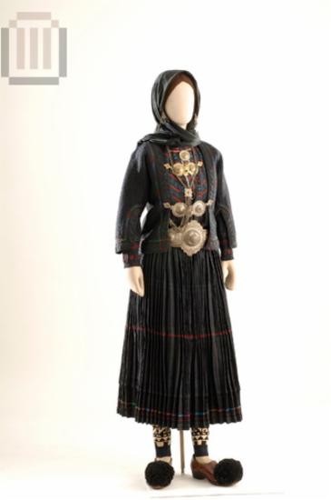 Φορεσιά γυναικεία Σαρακατσάνας Ηπείρου