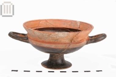 Clay painted kylix