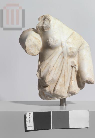 Part of statue group with limbs entwined of Achilleas and Penthesileia