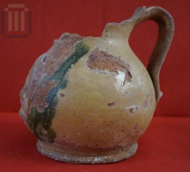 One-handled small oinochoe or jug