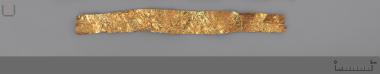 Gold banded sheet with matrix-hammered relief decoration