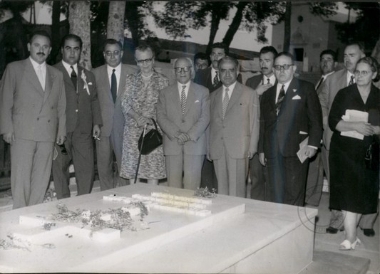 Συνέδριο Δημάρχων στα Χανιά. Επίσκεψη στον τάφο του Ελευθερίου Βενιζέλου στο Ακρωτήρι.