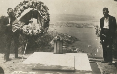 Κατάθεση στεφάνου στον τάφο του Ελευθερίου Βενιζέλου στο Ακρωτήρι.